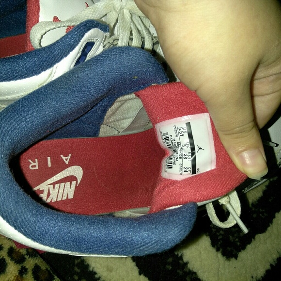 Jordan's true blue - Picture 2 of 2